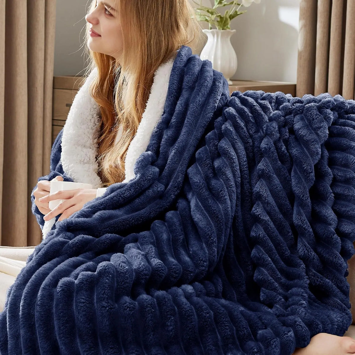 Cozy Sherpa Blanket | Ultra Soft Plush Fleece Throw Blanket | Warm Lightweight Comfort for Bed, Sofa & Living Room