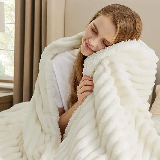 Cozy Sherpa Blanket | Ultra Soft Plush Fleece Throw Blanket | Warm Lightweight Comfort for Bed, Sofa & Living Room